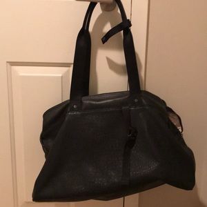 Lululemon ‘Om the Day’ Bag